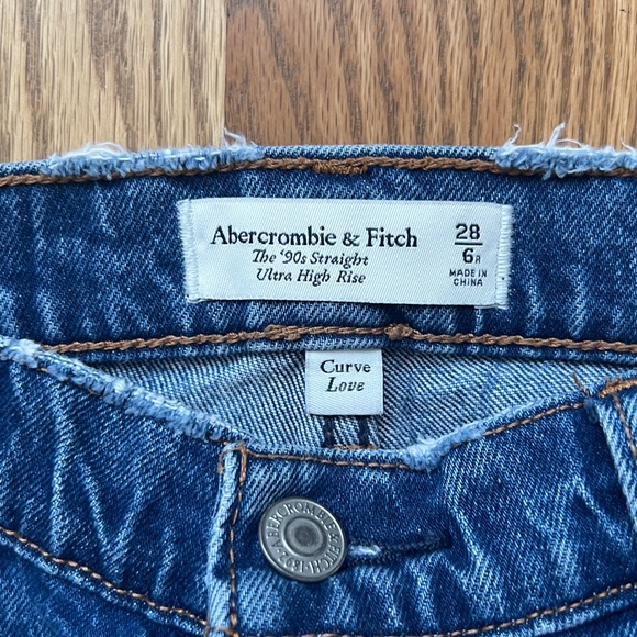 Abercrombie & Fitch 90s straight ultra high rise - size 28R - Picture 4 of 4